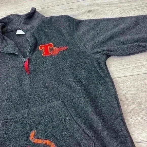 Vintage Disney Dark Grey Tigger Quarter Zip Size M - Picture 10 of 11